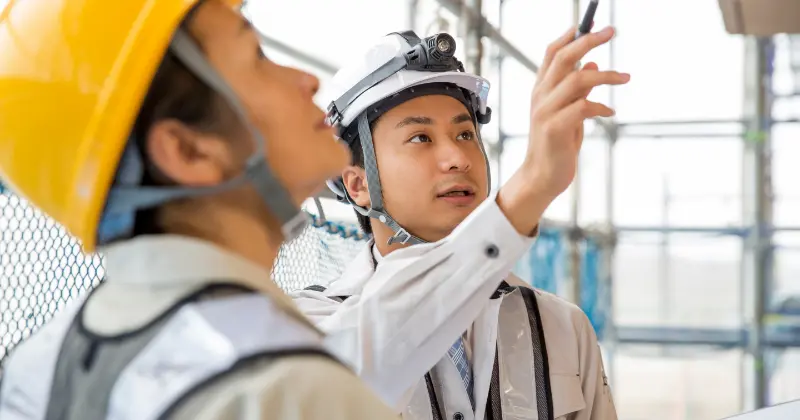 ゼロから丁寧に、先輩職人たちがじっくり教えます。
